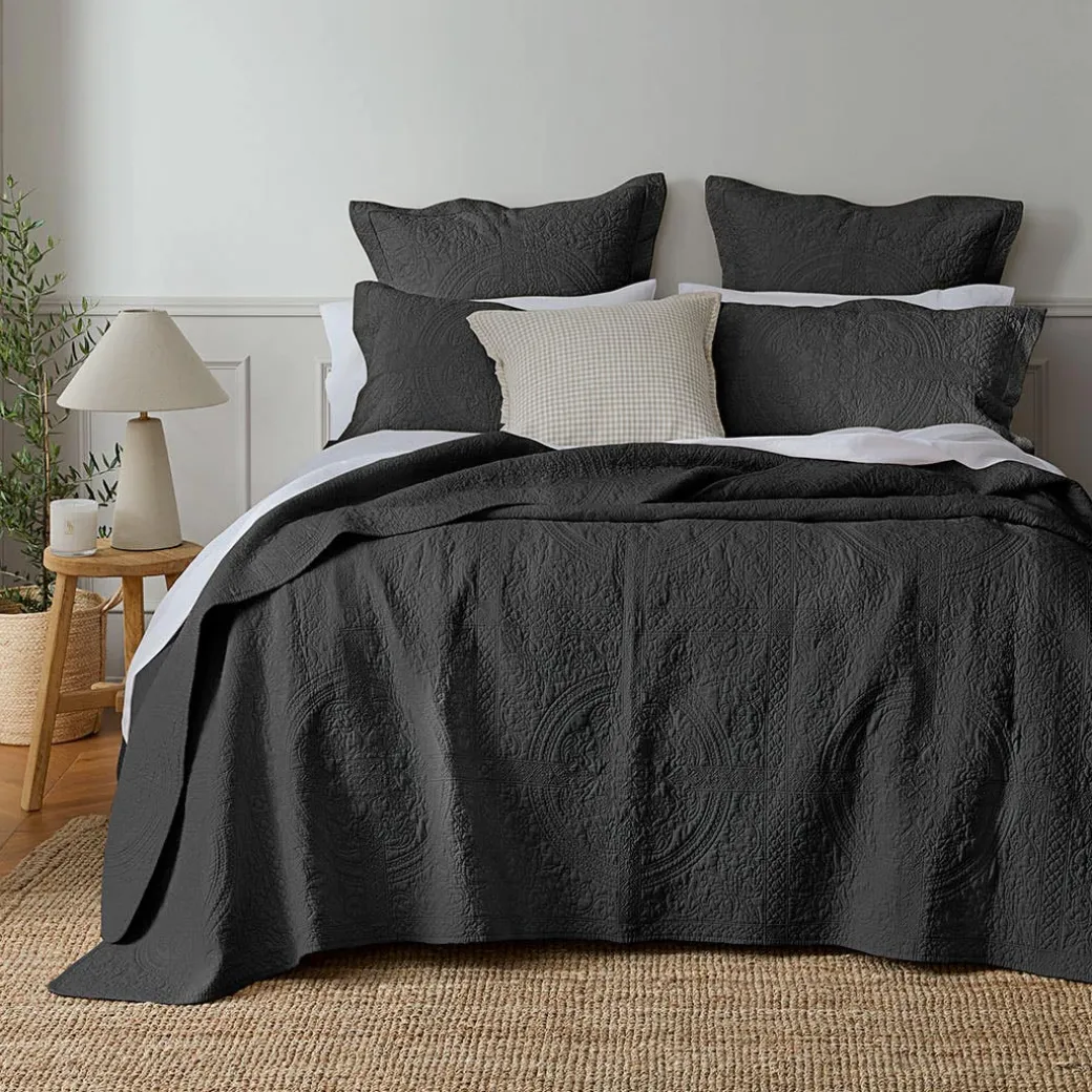 Artemida Bedspread - White