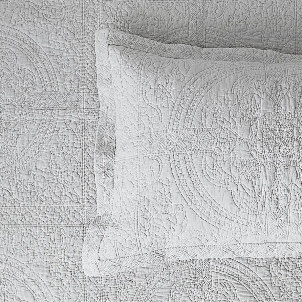 Artemida Bedspread - White