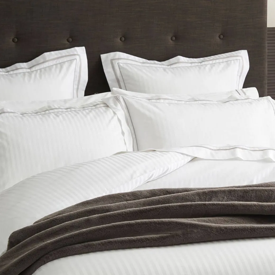 Cambridge 800TC Egyptian Cotton Quilt Cover - White Silver