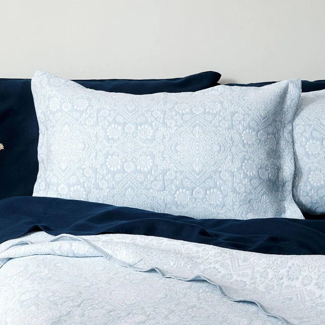 Carina Bedspread - Sage/Ivory
