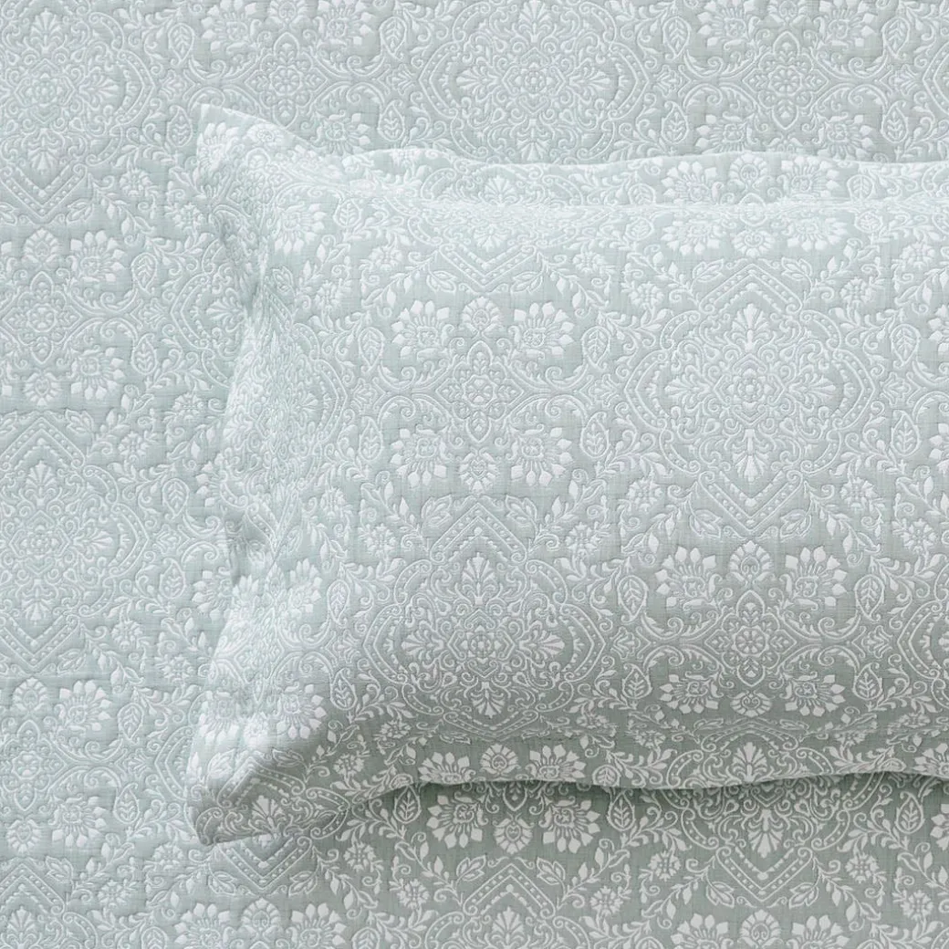 Carina Bedspread - Sage/Ivory