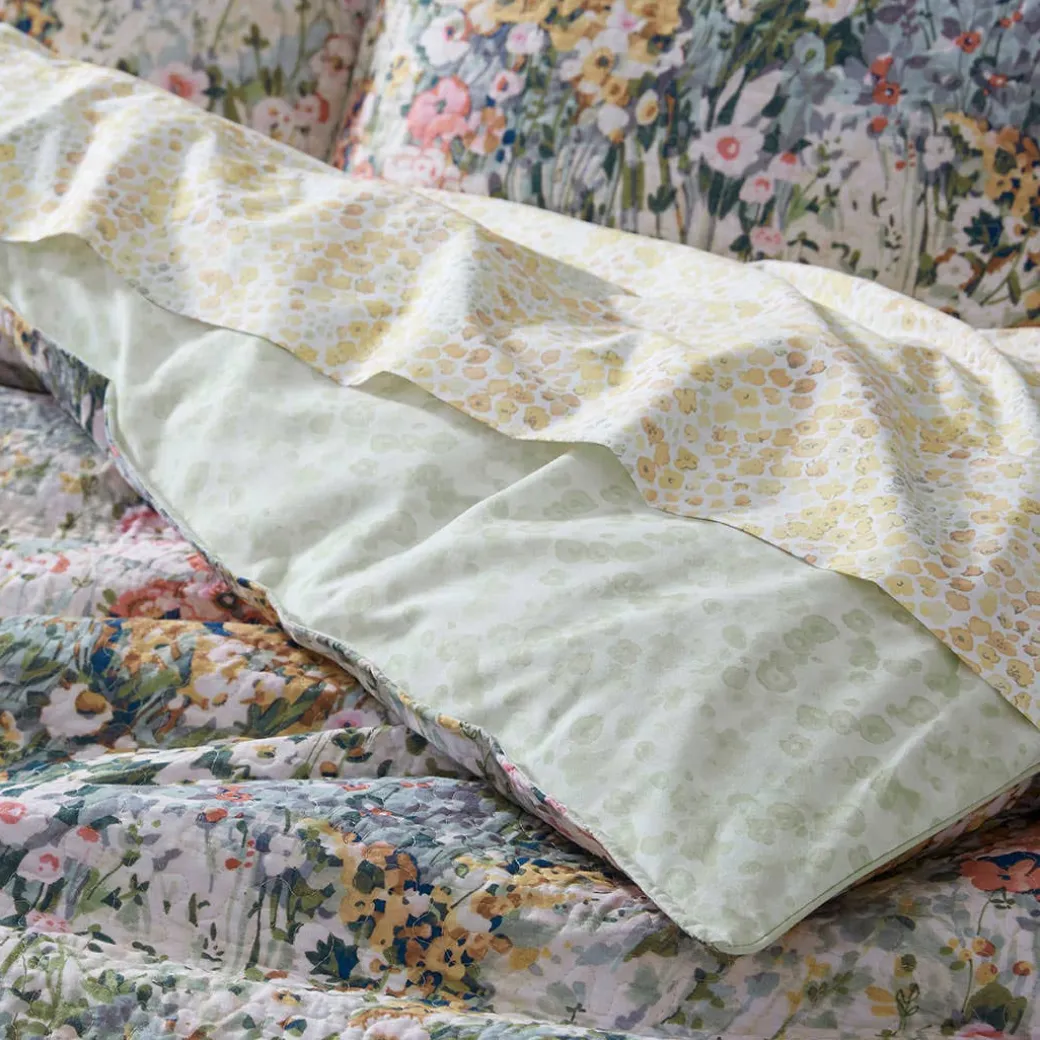 Conchita Quilt Cover