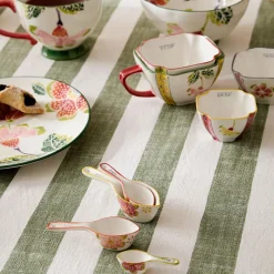 Easton Measuring Cups Set of 4