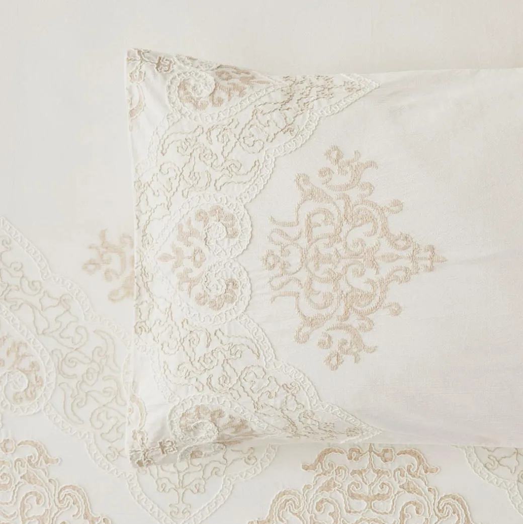 Jolie Quilt Cover