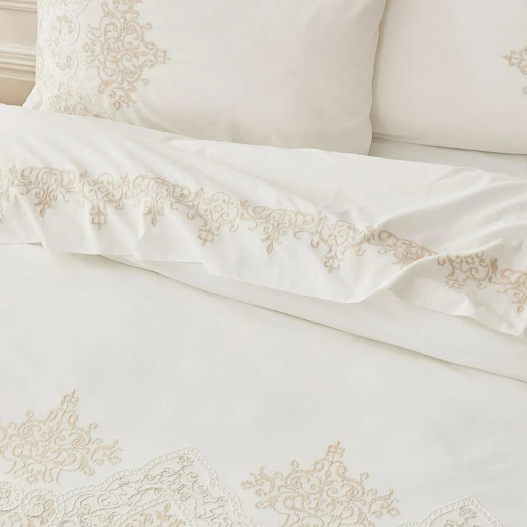 Jolie Quilt Cover