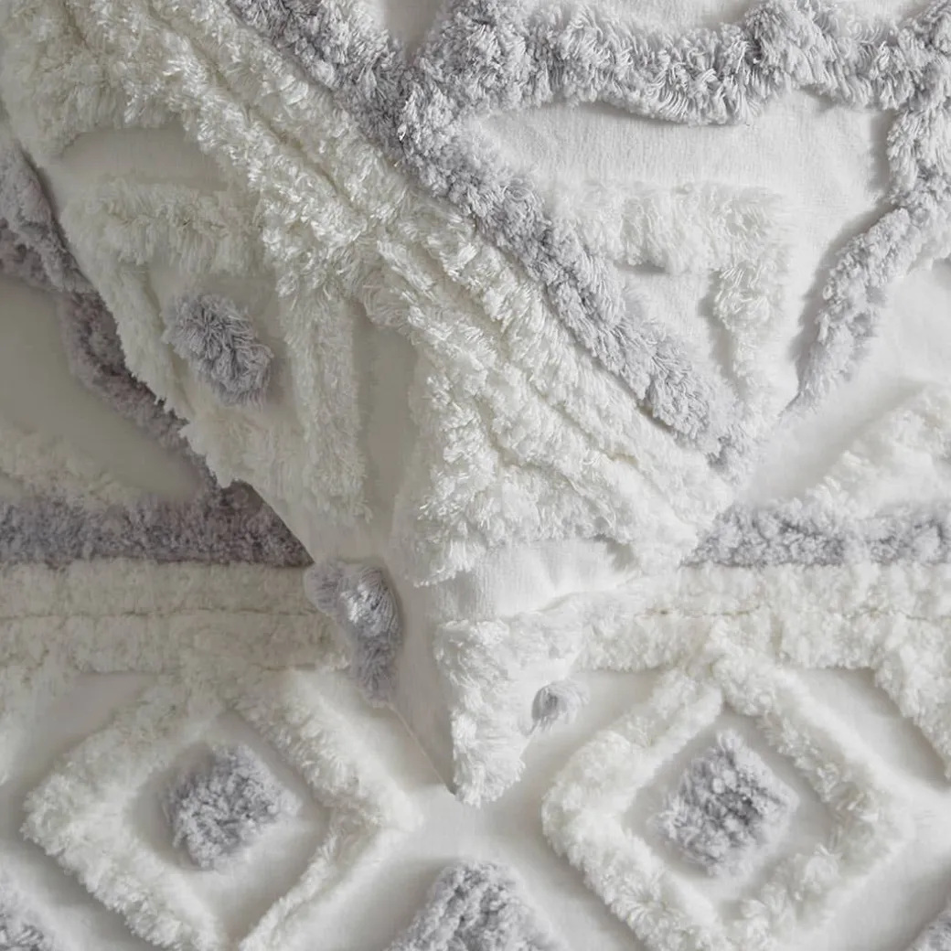 Nevarra Quilt Cover