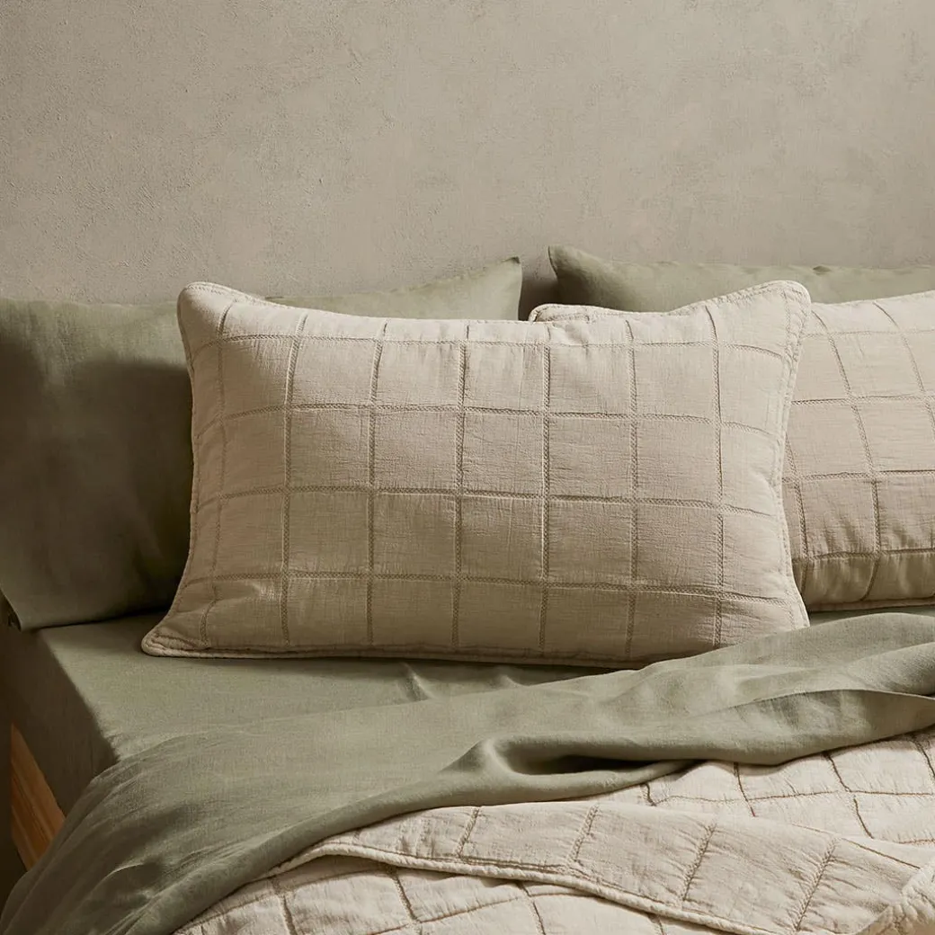 Reid Coverlet - Oatmeal