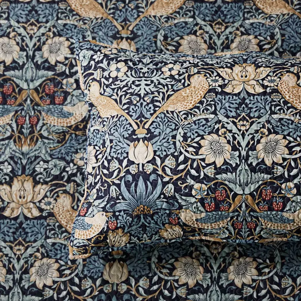 Strawberry Thief Bedspread