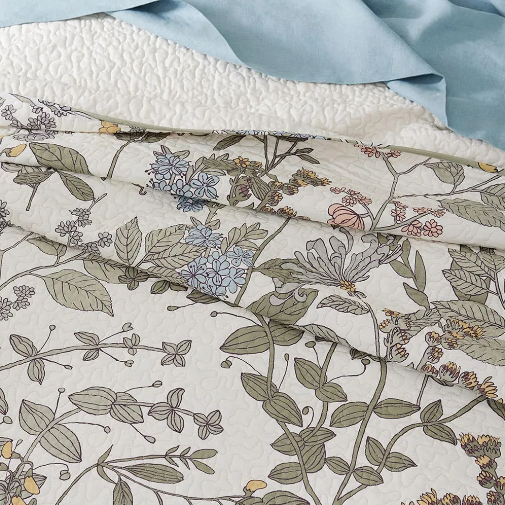 Swinden Bedspread